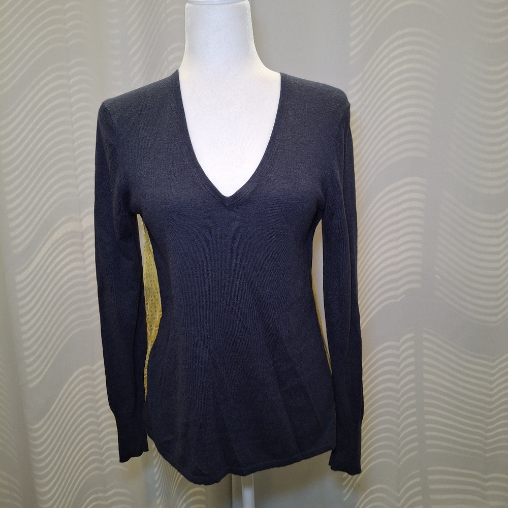 Lilla P Women's Blue & Yellow Long Sleeve V-Neck Top Size Small